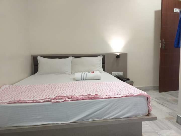 Hotel Diamond Castle Pāli 外观 照片